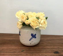 Load image into Gallery viewer, X Series - Small Vase
