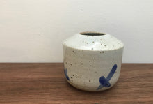 Load image into Gallery viewer, X Series - Small Vase
